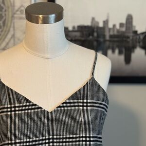 NWT Banana Republic black/white plaid spaghetti strap top size XS